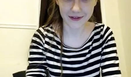 Das junge paar gab p ...