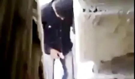 Charmante Frau gab N ...