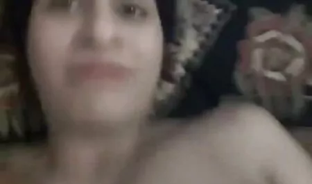 Männer mit Mädchen k ...