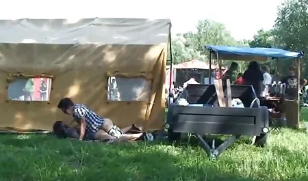 Blonde entspannt Ihr ...
